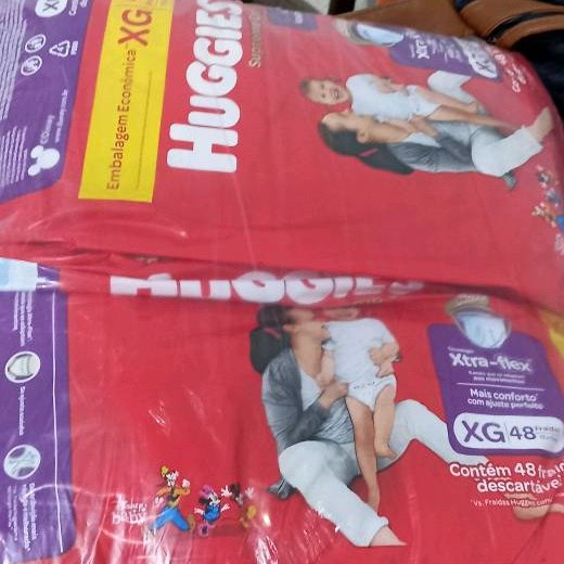 Fralda Huggies Supreme Care Hiper Roupinha