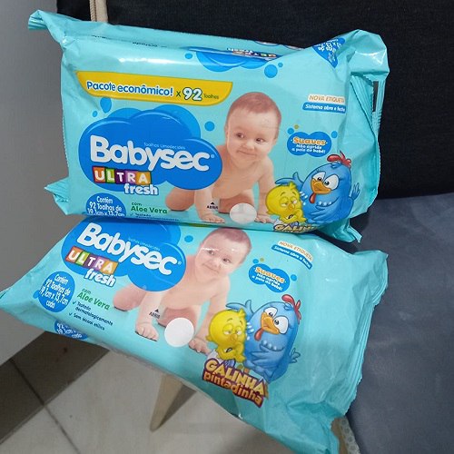 Kit 2 Lenços Umedecidos Babysec Ultrafresh 92 unidades cada