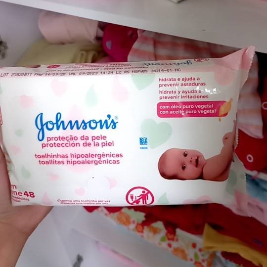 Lenços Umedecidos Johnsons Baby Extra Cuidado 48 Unidades