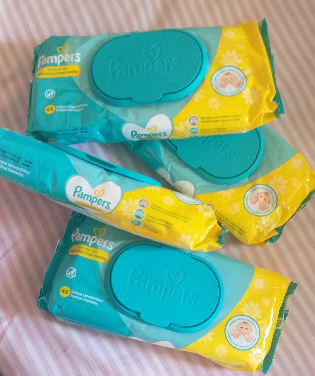 Lenços Umedecidos Pampers Camomila, 48 Unidades