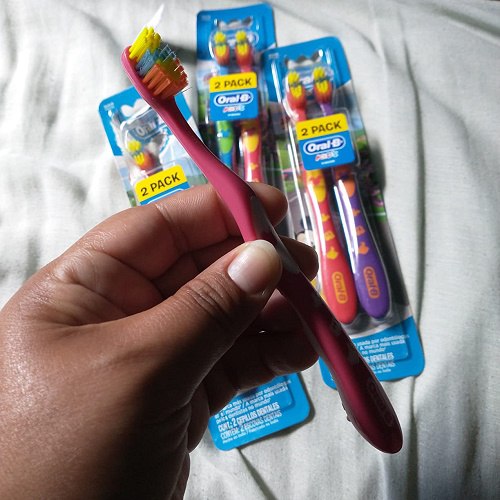 Escova Dental Infantil Oral-B Mickey 2 Unidades