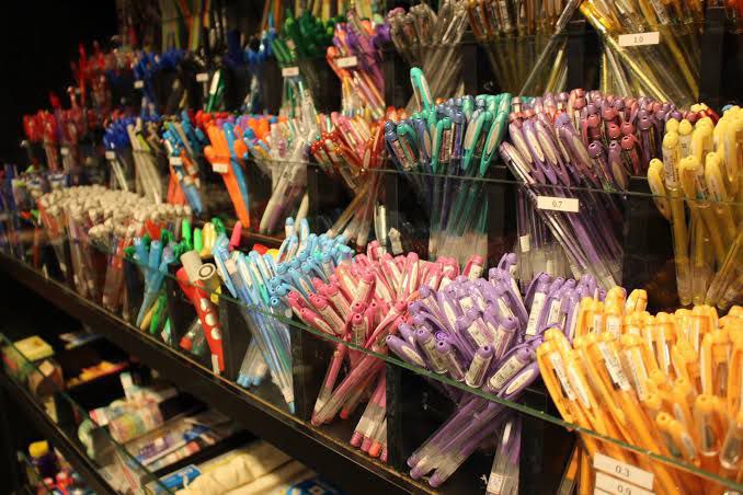 Ofertas em Canetas, Lápis e Lapiseiras 🖊️✏️🖍️