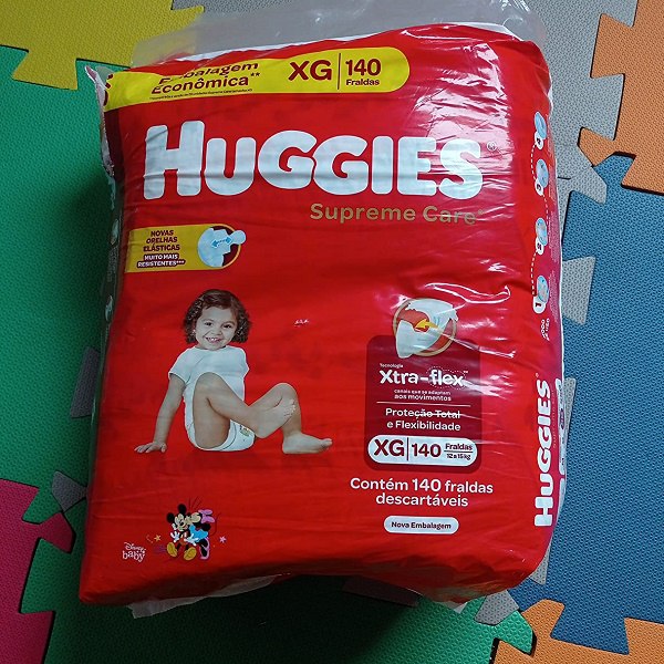 HUGGIES Fralda Supreme Care XG - 140 fraldas, Cor: Vermelho