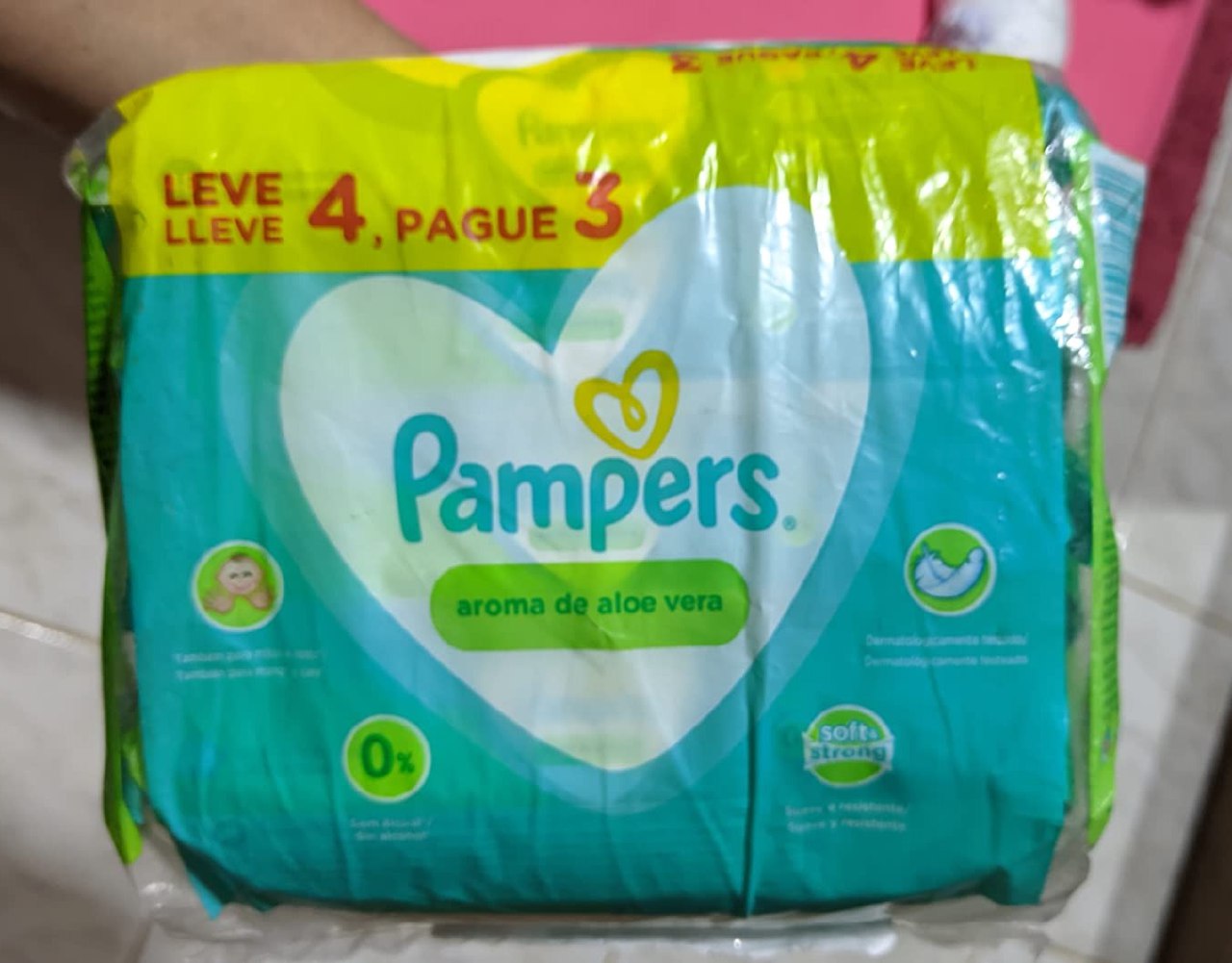 Lenços Umedecidos Pampers Aroma de Aloe Vera 192 Unidades