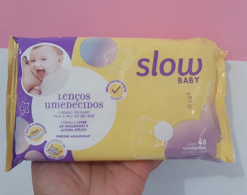 Lenços Umedecidos Com Fórmula Suave, Pacote com 48 unidades, Linha Slow Baby, Lanossi.