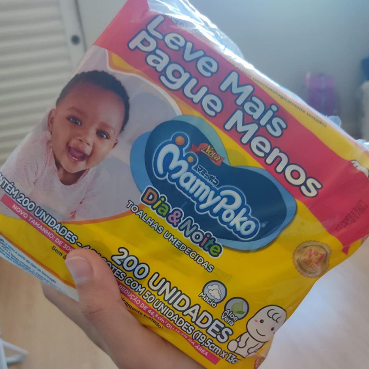Toalha Umedecido Mamypoko Dia e Noite 200 Unidades