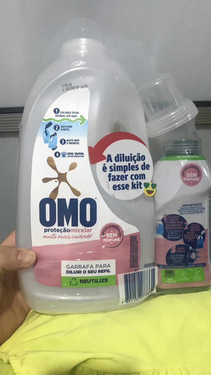 Kit Garrafa Para Diluição + Sabão Líquido Refil Omo Cuidado Intensivo 500ml