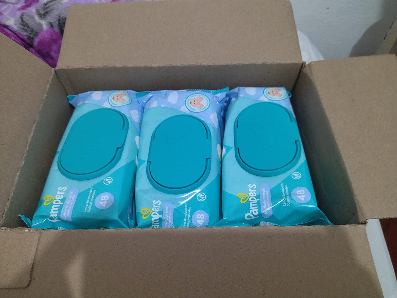Lenços Umedecidos Pampers Cuidado de Bebê - 576 Unidades (12 pacotes com 48 un cada)