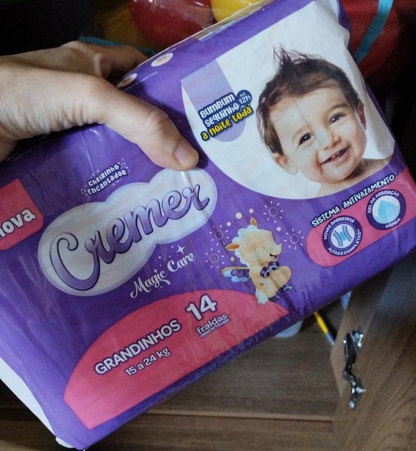 Fralda Cremer Jumbo Grandinhos 14 Unidades