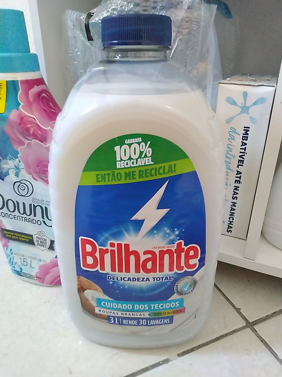 Sabão Líquido Brilhante Roupas Brancas e Coloridas Delicadeza Total - 3L