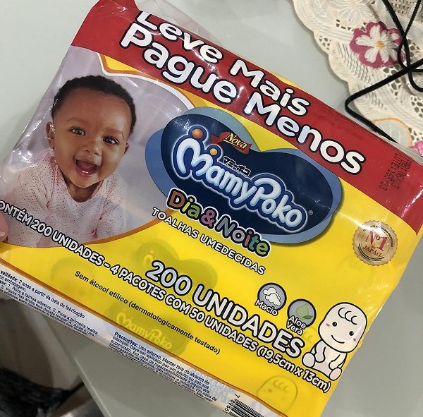 Lenço Umedecido MamyPoko Dia&Noite, 200 unidades (4 pacotes de 50 uni cada)
