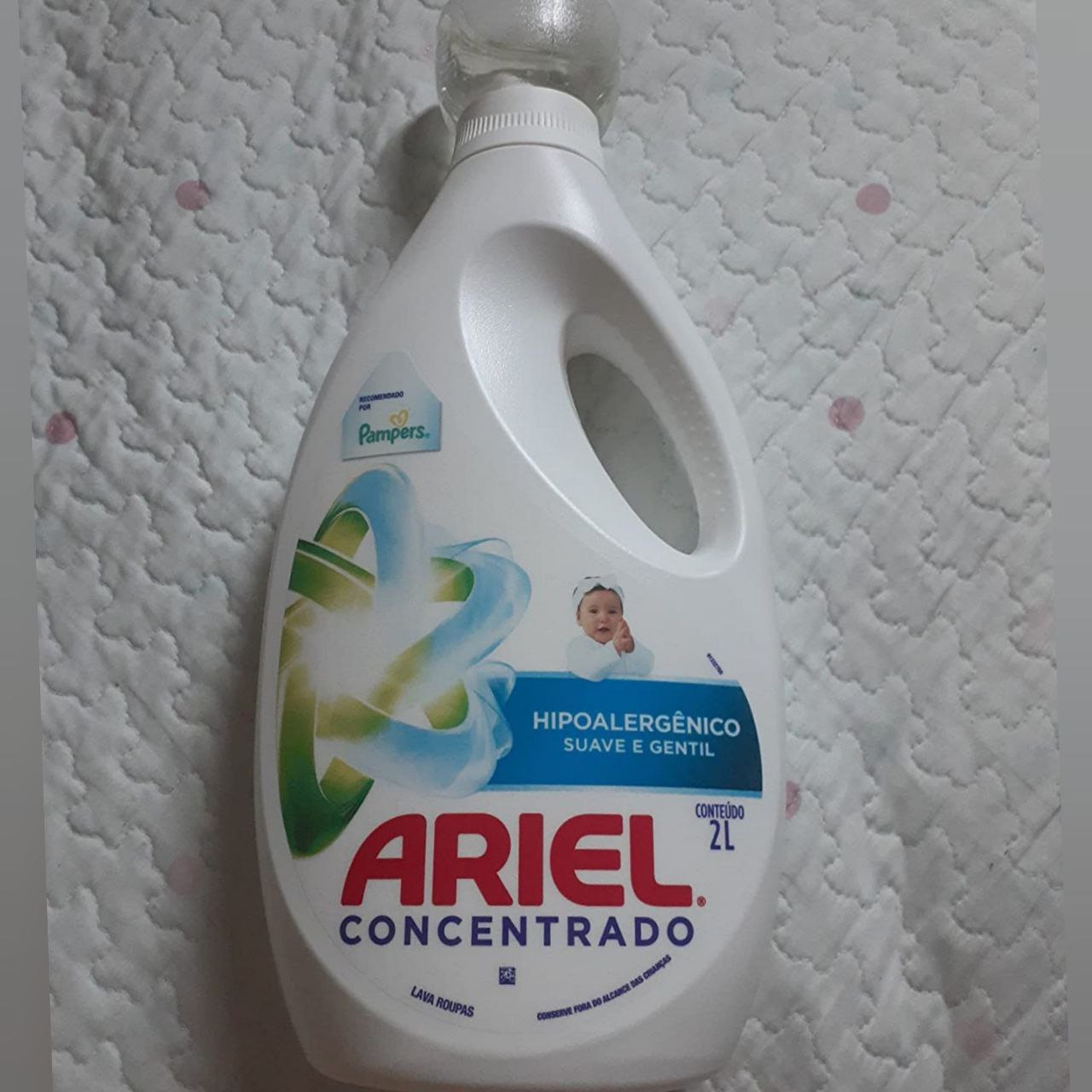 Sabão Líquido Ariel Suave e Gentil Hipoalergênico 2L