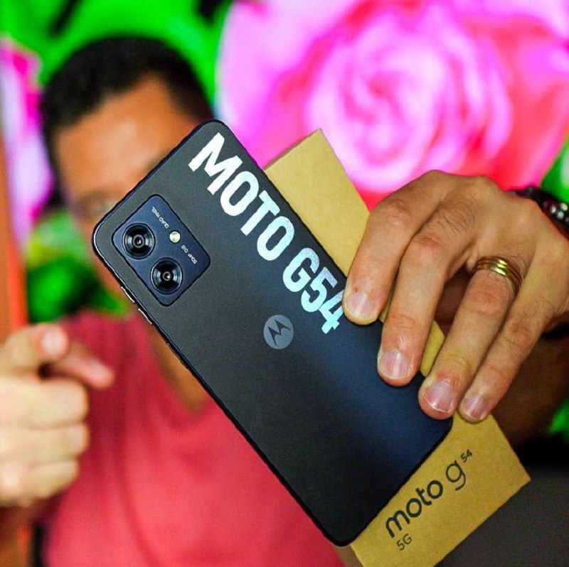 É O MOTO G54 5G de 128GB‼️