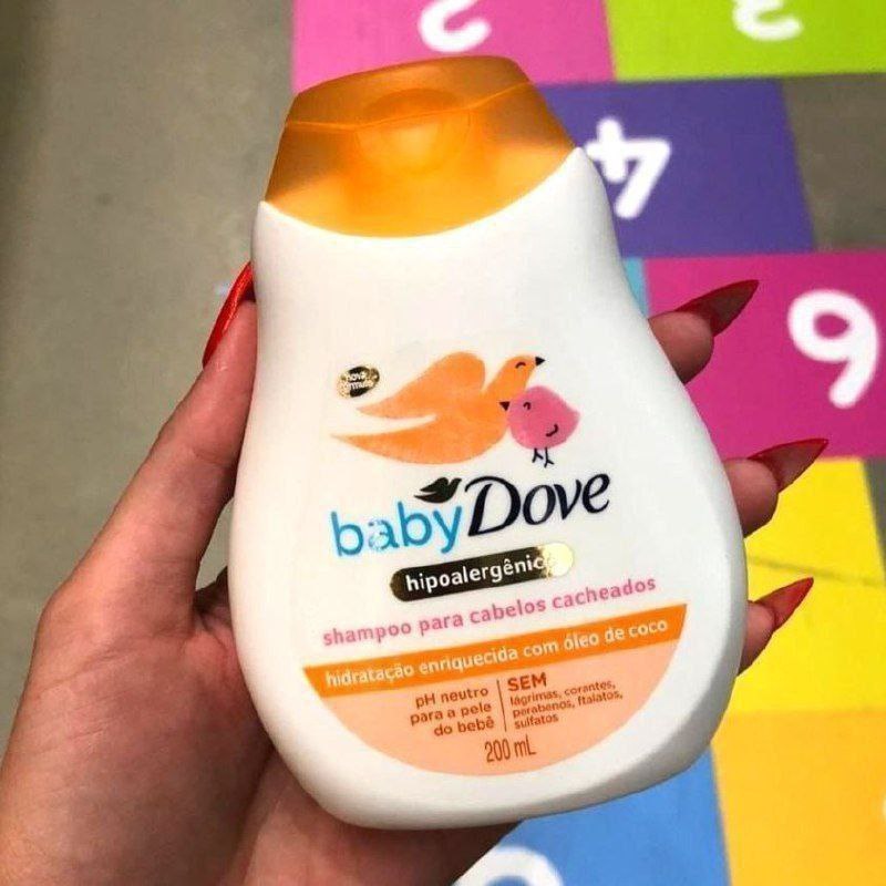Shampoo Baby Dove Hidratação Enriquecida Cabelos Cacheados 200ml