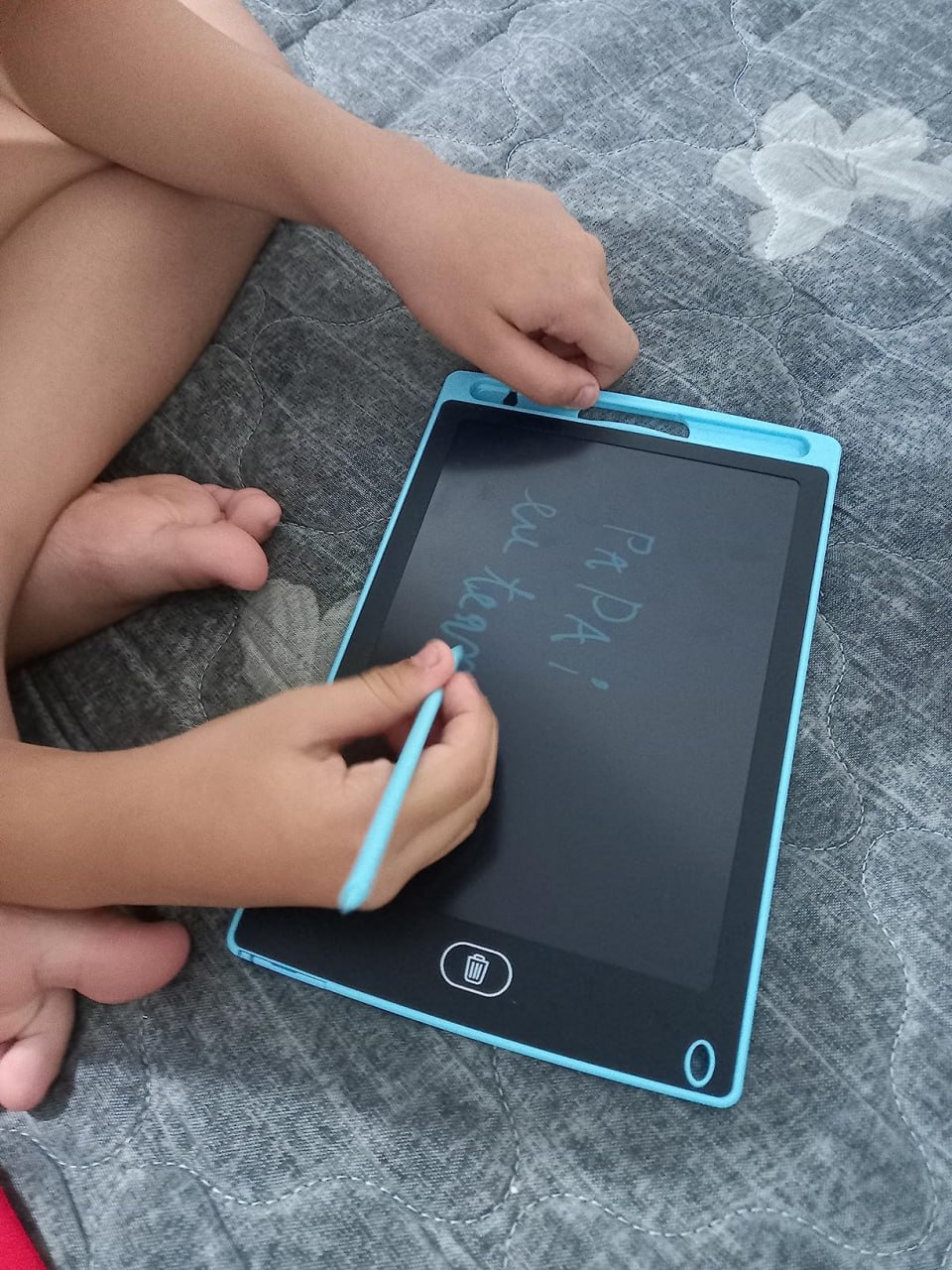 Lousa Mágica Tela Lcd 8.5/10/12 Polegadas Infantil De Escrever E Desenhar