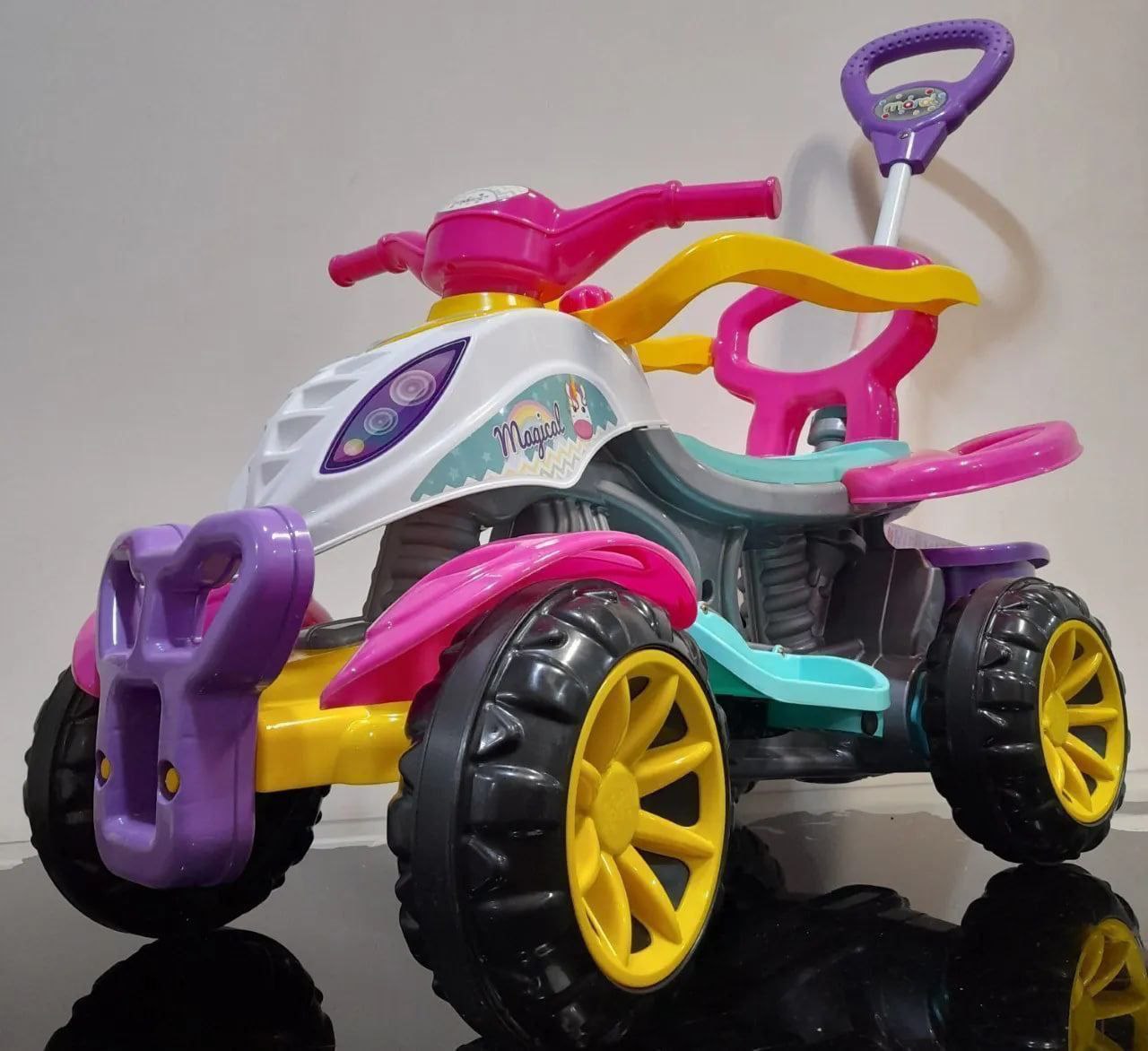 Maral Quadriciclo Menina Caixa Multicor
