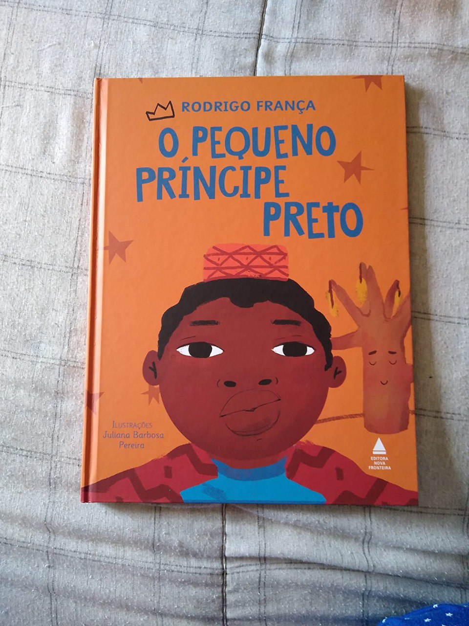 Livro: O Pequeno Príncipe Preto  - Capa dura