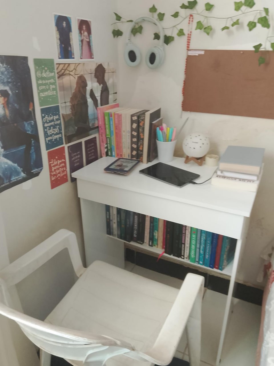 Mesa Escrivaninha Branco Com 1 gav Notebook Office Compact Vitória Branca