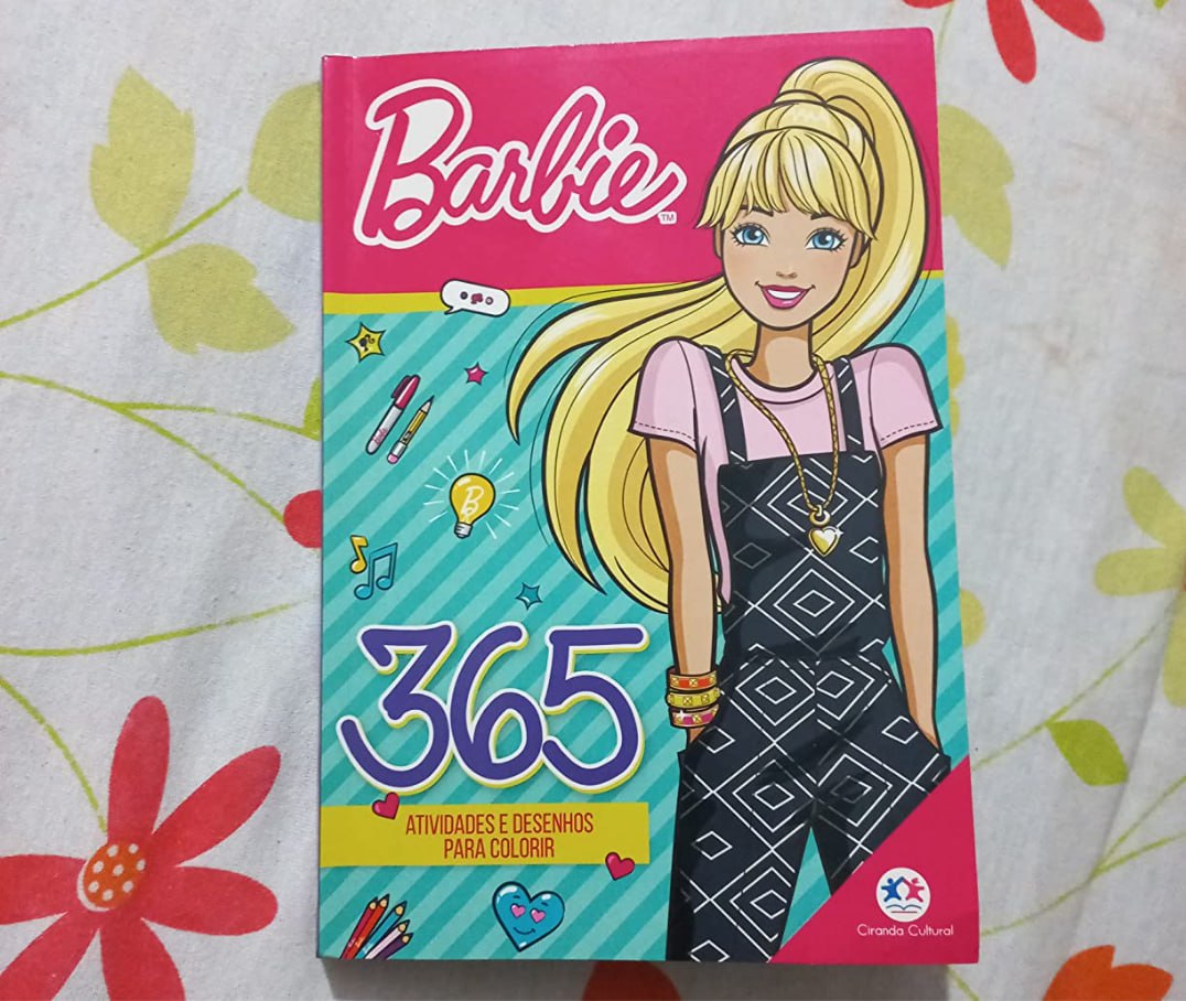 Barbie - 365 atividades e desenhos para colorir