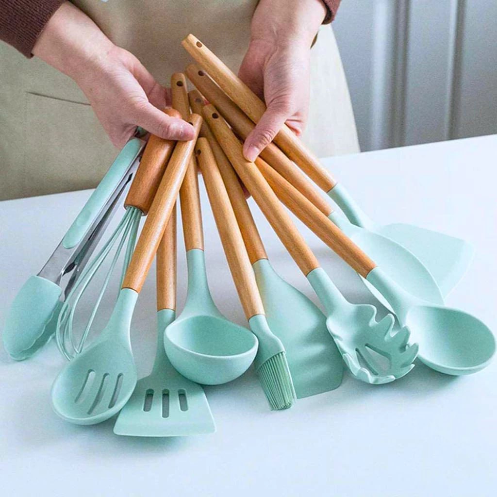 ✨KIT de Utensílios Para Cozinha em Silicone e madeira 12 Peças