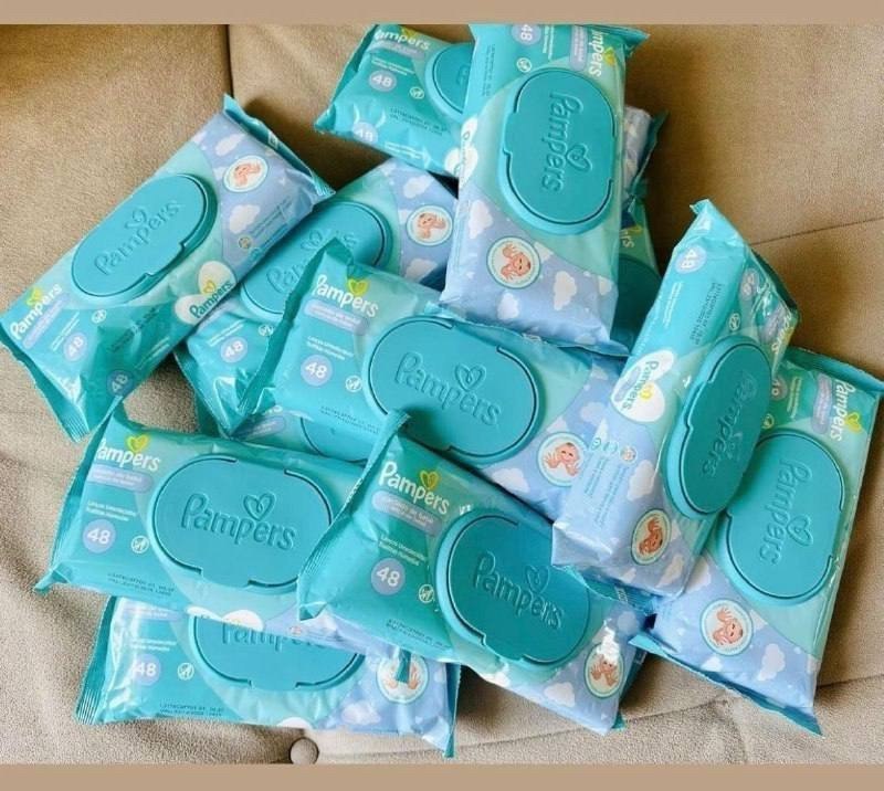 Lenços Umedecidos Pampers Cuidado de Bebê - 576 Unidades (12 pacotes com 48 uvn cada)