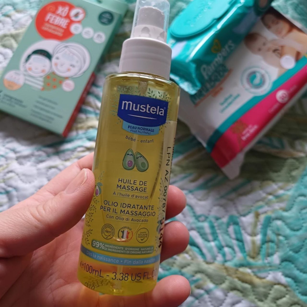 Mustela Óleo De Massagem Com Abacate Orgânico Hidrata A Pele Dos Bebês 99% De Ingredientes De Origem Natural 100Ml