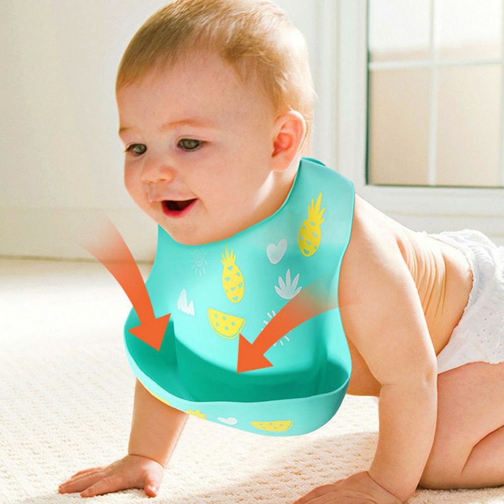 Babador de silicone com pega migalhas 🧡