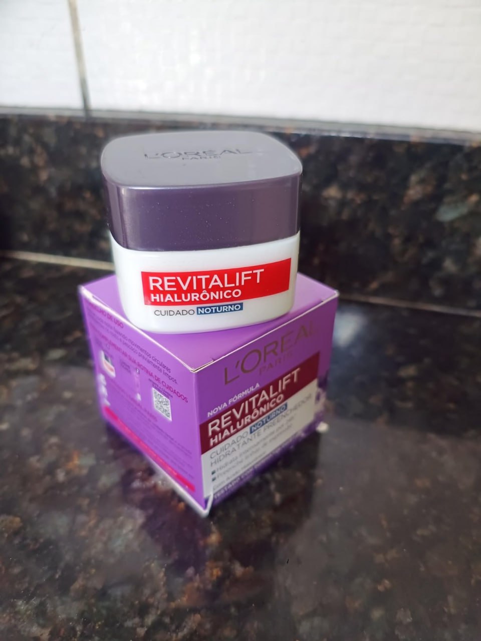 Creme Facial Anti-idade L'Oréal Paris Revitalift Hialurônico Noturno, 49g