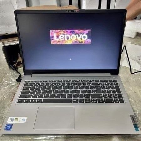 Notebook Lenovo Ideapad 1 Intel Core I3 - 1215u, 4gb Ram, 128gb Ssd, Linux, Tela 15,6", Intel Uhd Graphics - 82VYS01100