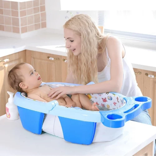 Banheira de Bebê Inflável e Portátil AirPlus Dobrável, capacidade 36 litros, Base Antiderrapante e Bandeja Removível - MaxiBaby