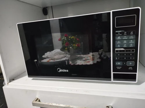 Micro-ondas Midea 20L
