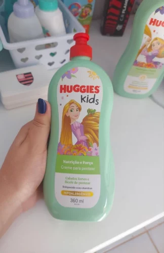 *Huggies Creme para Pentear Kids Brilho Mágico 360 ml*