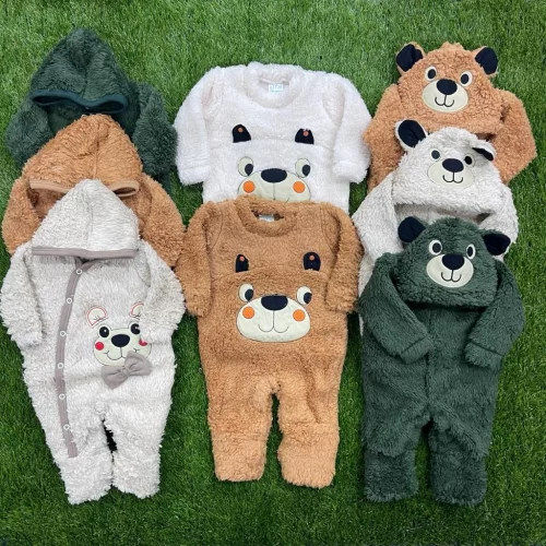 Macacão para bebê em sherpa (pelúcia) masculino