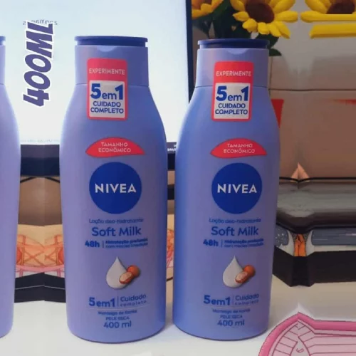 NIVEA Loção Hidratante Desodorante Soft Milk 400ml - Hidratação para pele seca, com textura leve e sensação de suavidade que deixa a pele macia, cheirosa e hidratada por 48h