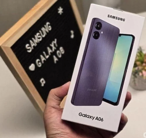 Smartphone Samsung Galaxy A06 128GB 4G Tela 6.7" Câmera Dupla 50MP Selfie 8MP Dual Chip Android 14