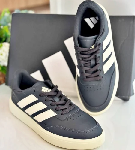 ESTILO CLÁSSICO DA ADIDAS