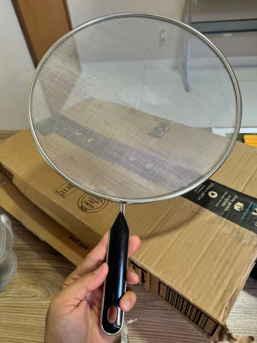 Reduz uns 80% dos respingos!! tenho e recomendo!!
