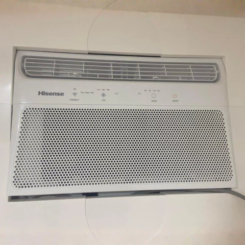 Ar Condicionado Janela Eletrônico Hisense com Wi-Fi 8.500 BTUs Frio 220V