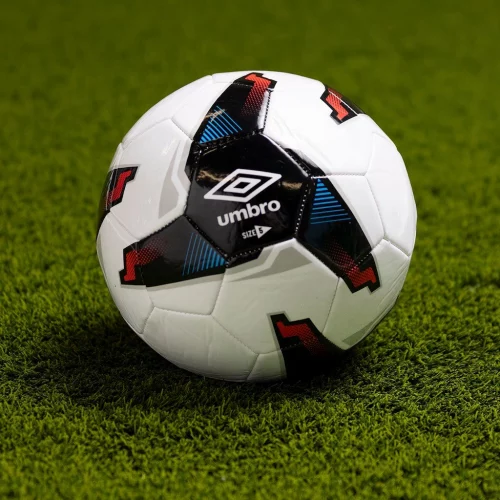 Bola De Futebol De Campo Umbro Tristar