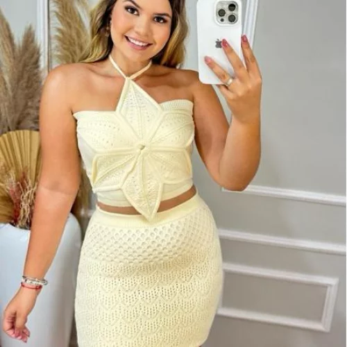 Prepare-se para arrasar neste verão com um look que vai fazer você brilhar! ☀️✨