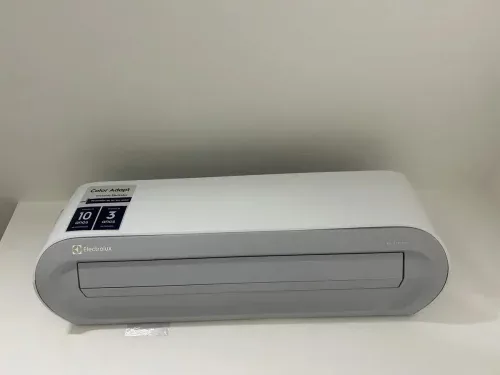 Ar-condicionado Electrolux Split 12.000 Btus Color Adapt Frio Com Wi-fi (yi12f/ye12f Branco 220v