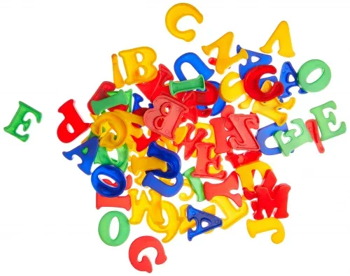 Pais & Filhos Brinquedo Pedagógico Brincando com Letras 70 Peças Pais E Filhos, Multicolorido