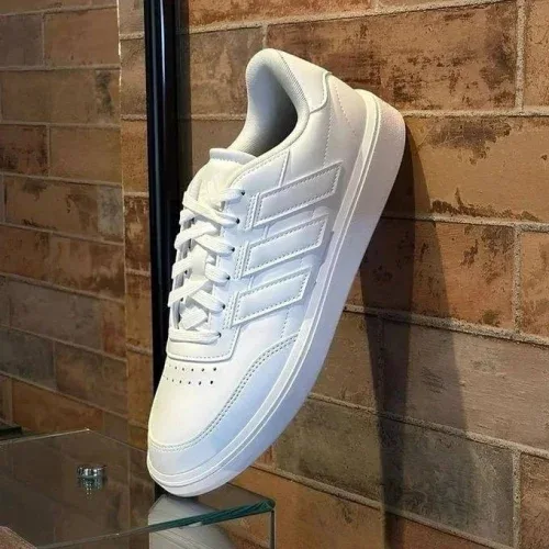 Tênis Adidas Courtblock