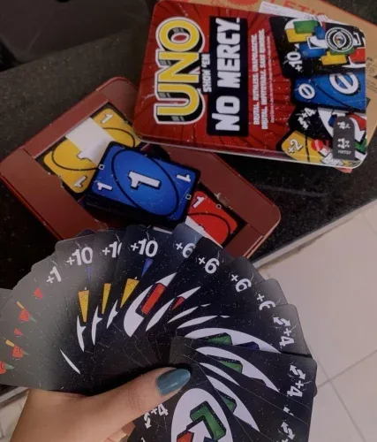 UNO Jogo de Cartas No Mercy Metálico