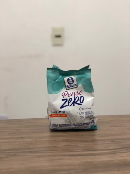 Leite em Pó Desnatado Instantâneo Batavo Pense Zero Sachê 300g