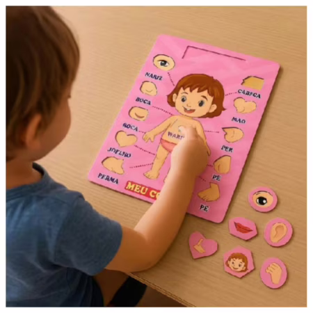 Brinquedo Educativo Tabuleiro Meu Corpo Humano em MDF Meninas Rosa Didático