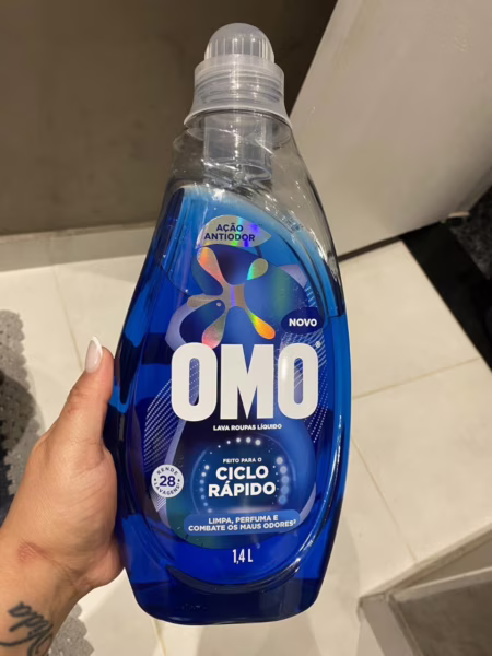 Lava-Roupas Líquido Omo Ciclo Rápido Ação Antiodor Frasco 1,4l