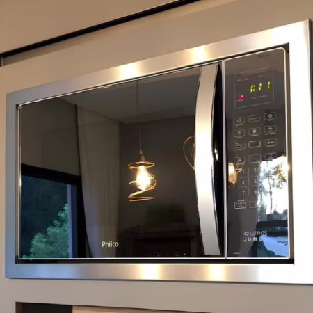 Micro-ondas 42L Philco Jumbo Tira Odor 1560W 127V PMO42EB