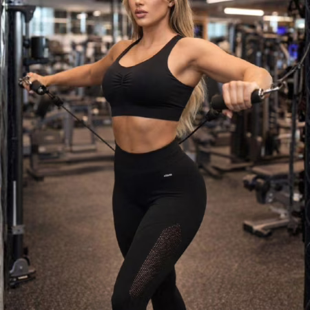 CONJUNTINHO DA SELENE PRO SEU TREINO  LEGGING + TOP
