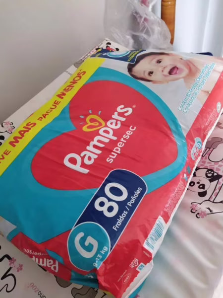 Fralda Pampers Supersequinha G com 80 Unidades